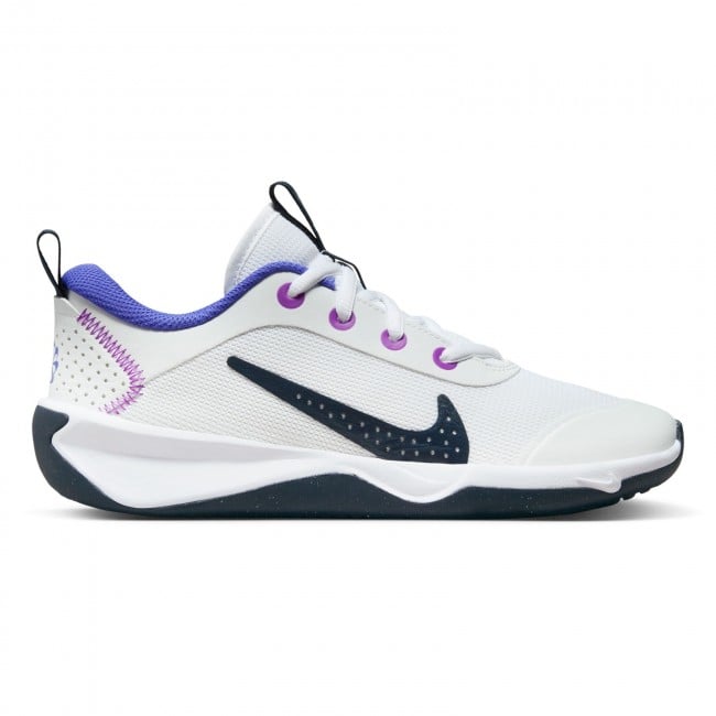 Nike indoor court shoes best sale