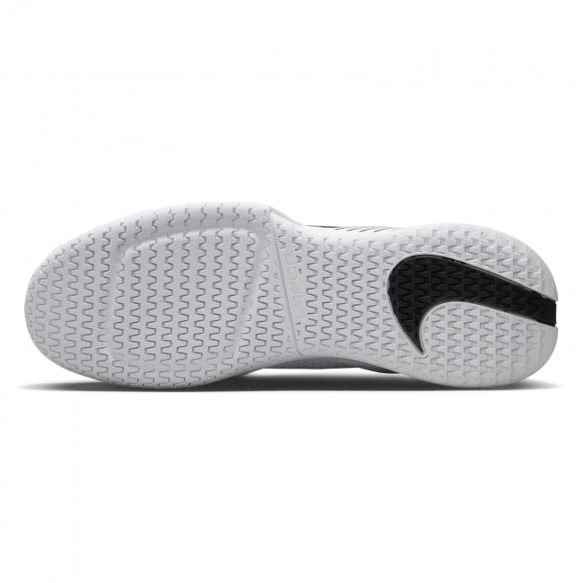 Nike hard bottom shoes deals