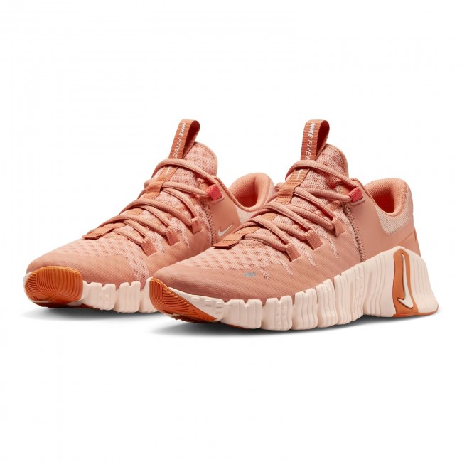 Free metcon 3 women's training shoe clearance