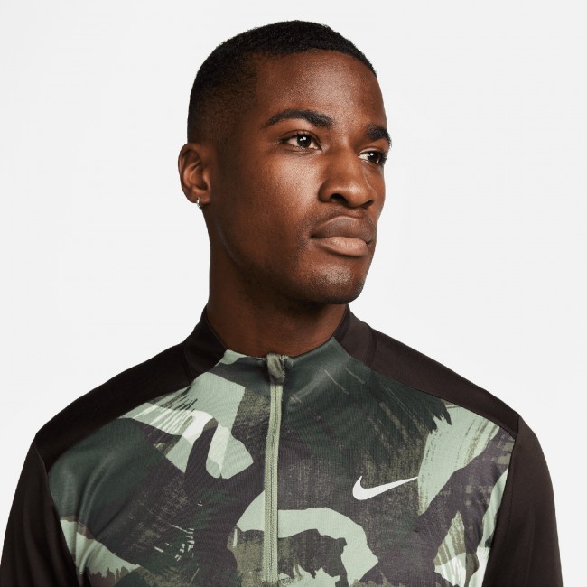 Nike dri fit element men s 1 2 zip camo running top Sportland
