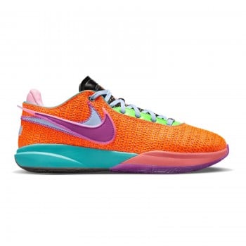 Nike basketball hotsell sneakers 2019